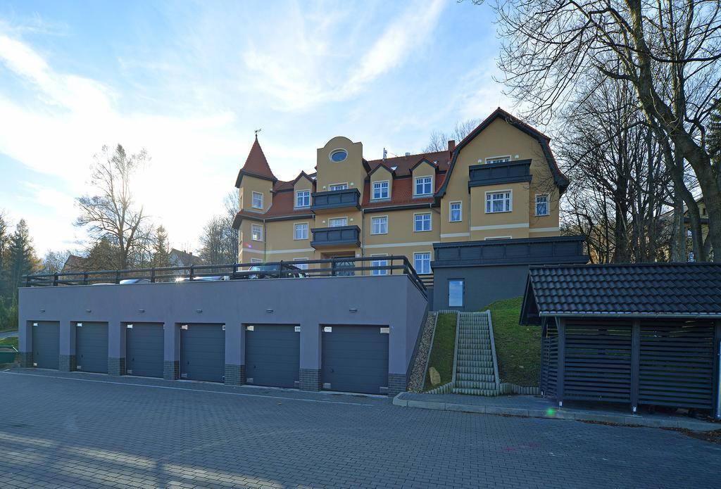 Apartament Glamour , Przestronny, Komfortowy, Blisko Szlakow Karpacz Esterno foto